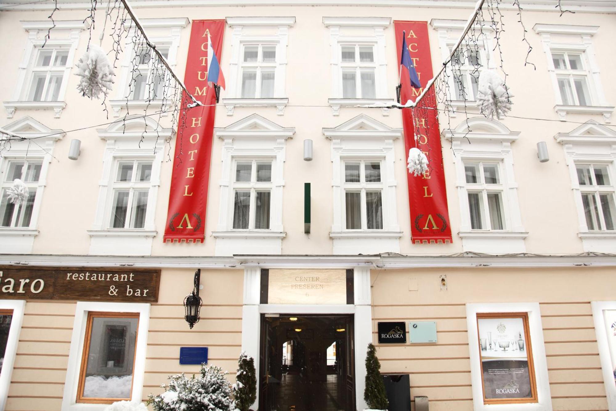 Hotel Actum Kranj Exterior photo